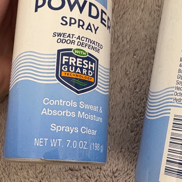 2 pack! Invisible Foot Powder Spray - Picture 6 of 6